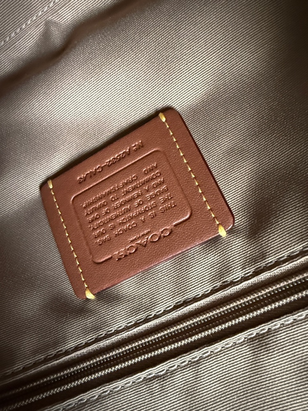 Coach White Floral Pebbled Leather Wristlet with Yellow Flowers - Picture 6 of 11